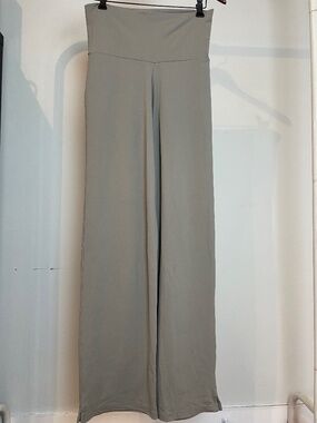 Nuala Puma yoga pants